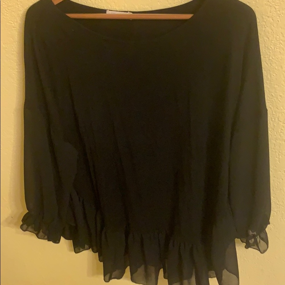 Baggy ruffled tee